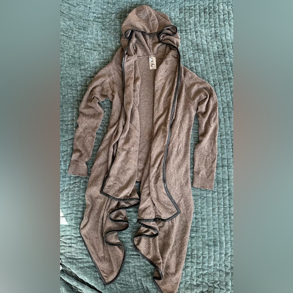 Wool/Cashmere Shawl, Open Front, by Grace - Picture 2 of 7